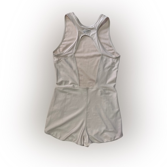 Nike Women’s Run Division Bodysuit shorts - Picture 4 of 6